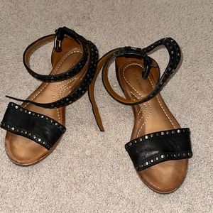 Leather sandals